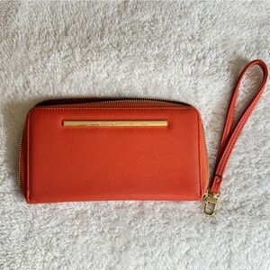 Steve Madden orange wristlet, clutch purse, great condition